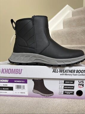 NWT/NIB Women’s Khombu Black Ankle Winter Boot
